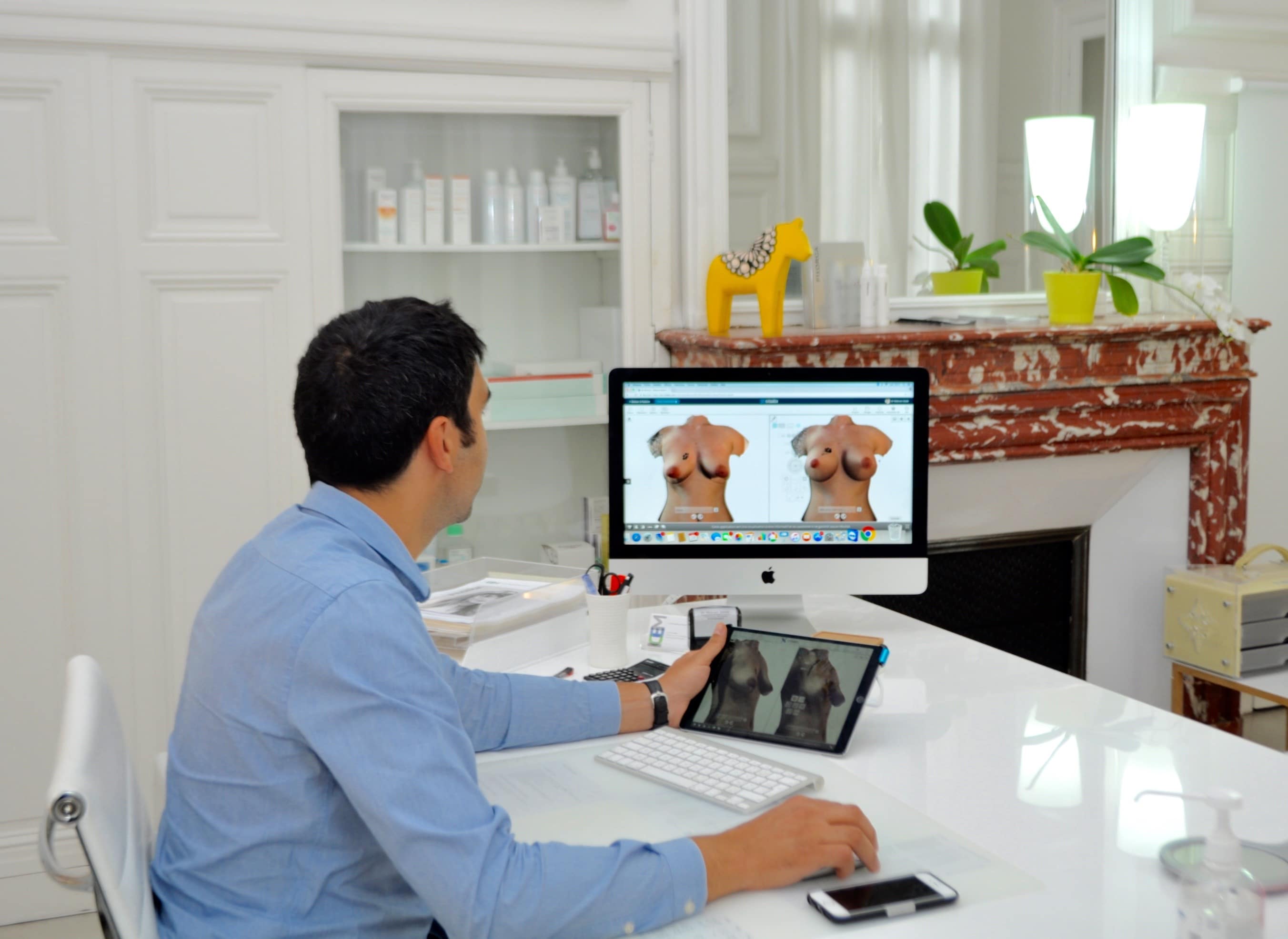 Implants mammaires en 4D avec CRISALIX 4D