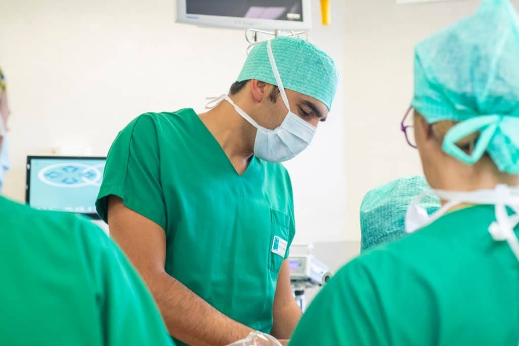 intervention en chirurgie plastique