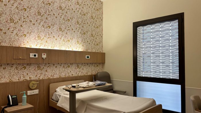 Photo lit de chambre de repos de la clinique Polyclinique Saint-Roch