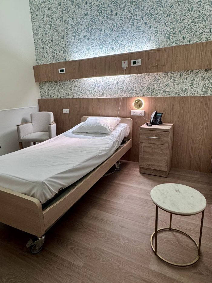 Photo lit de chambre de repos de la clinique Polyclinique Saint-Roch